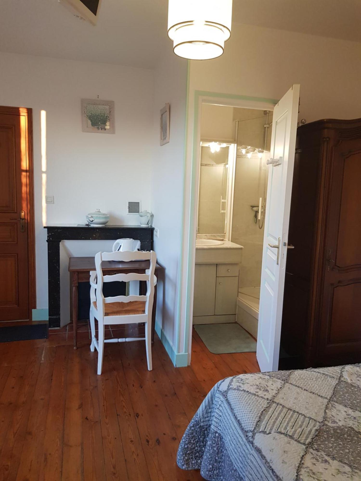 Chambres D'Hotes Anne-Marie Chatillon-sur-Indre ภายนอก รูปภาพ